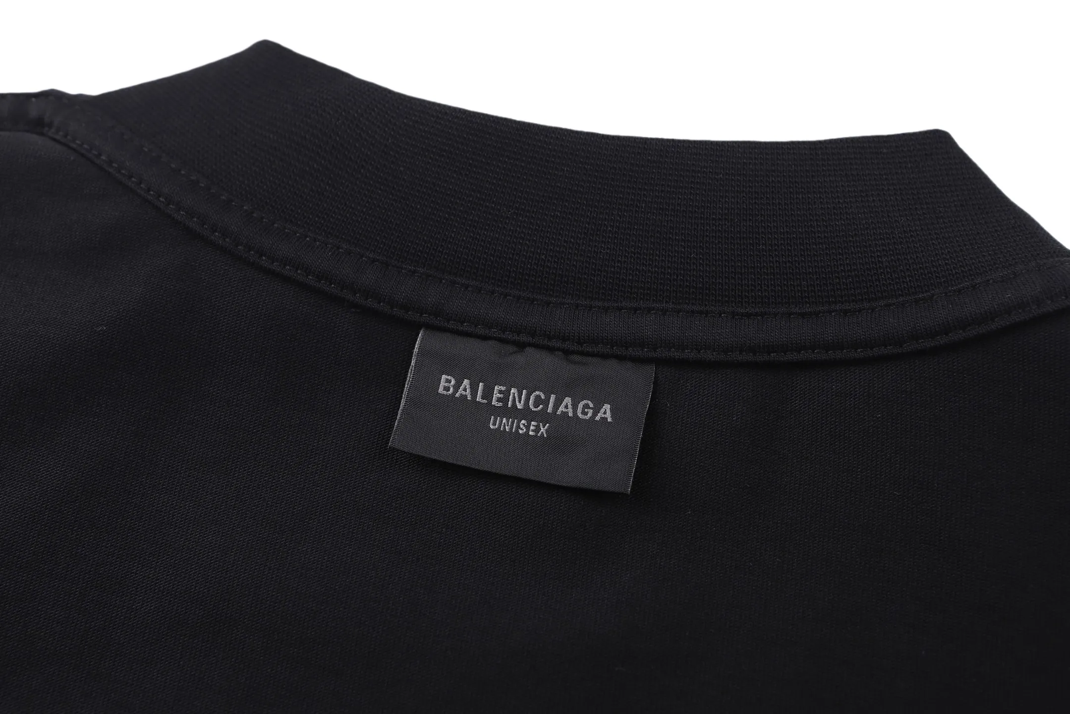 BLCG Classic （Black） 5,600 ， 32 ， 300 1*1 ， ， ， 。 ， ， ； ， 。 ， ， Wear-Resistant 。 ， ， ， ， 。 ， ， ， Same Style ， ， ， ， Same Style。 Size:S-M-L-XL